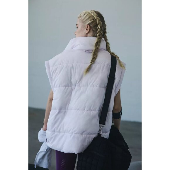 FREE PEOPLE Movement In A Bubble Puffer Vest in Rose Quartz Size X-Small - Picture 2 of 10